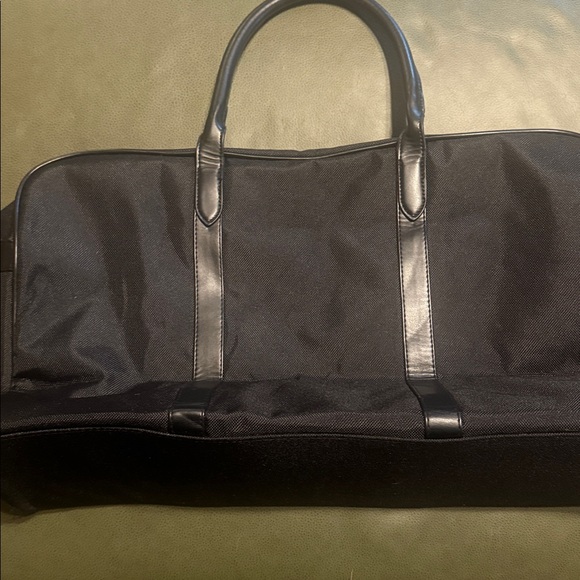 New Hugo Boss Parfums Duffle Bag - Picture 5 of 7